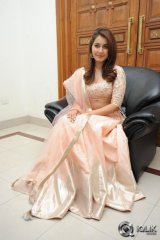 Raashi Khanna at Jil Movie Audio Launch